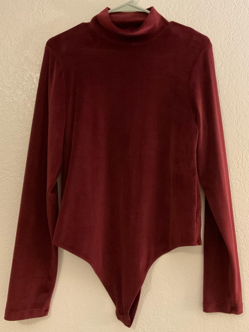 never worn AE velvet bodysuit